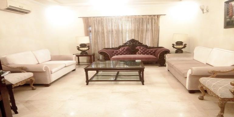 Dha Phase 5 Block F 1 Kanal Luxury furnished House is available for rent Only 2 lac 15 Thousands